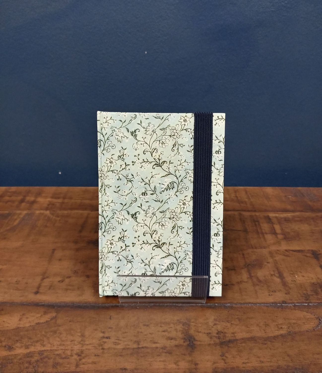 Hard Cover Lined Notebook A5: Blue Flowers