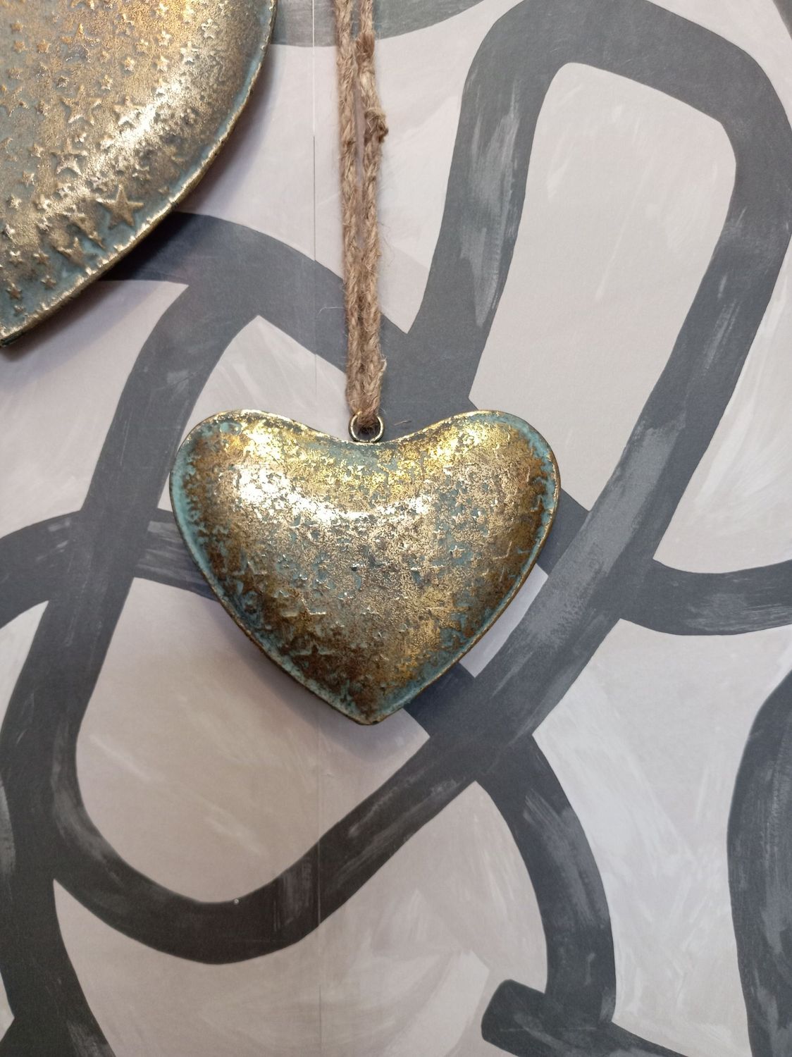 Hanging Heart (small)