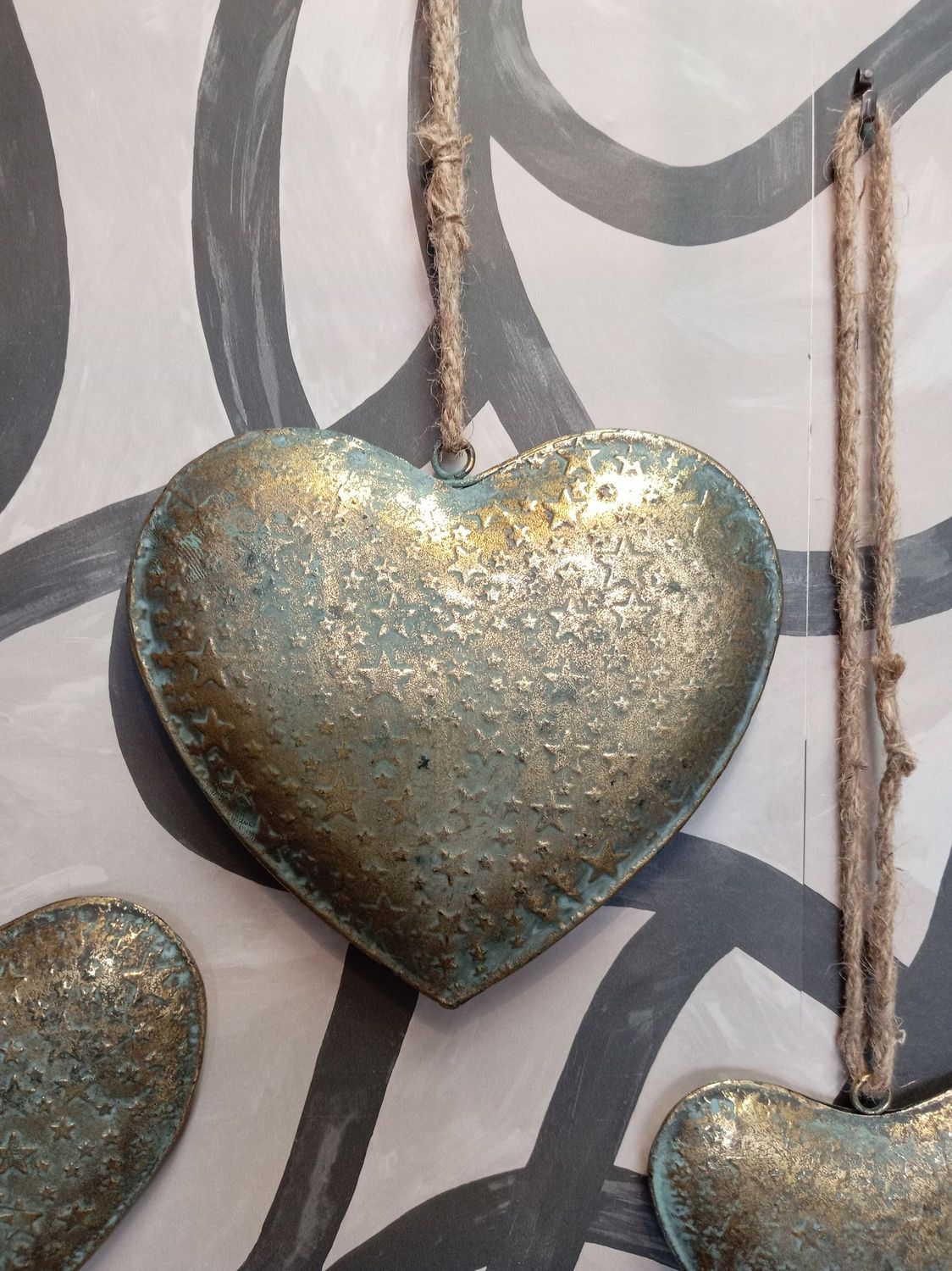 Hanging Heart (large)
