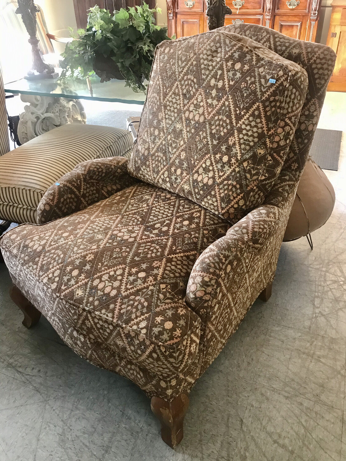 Indulge In Comfort: The Ultimate 7-Star Down-Filled Armchair