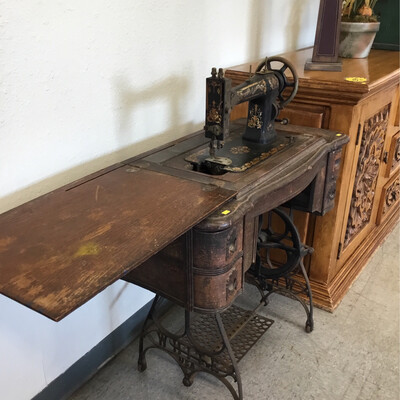 Antique Sewing Machine w/ Table