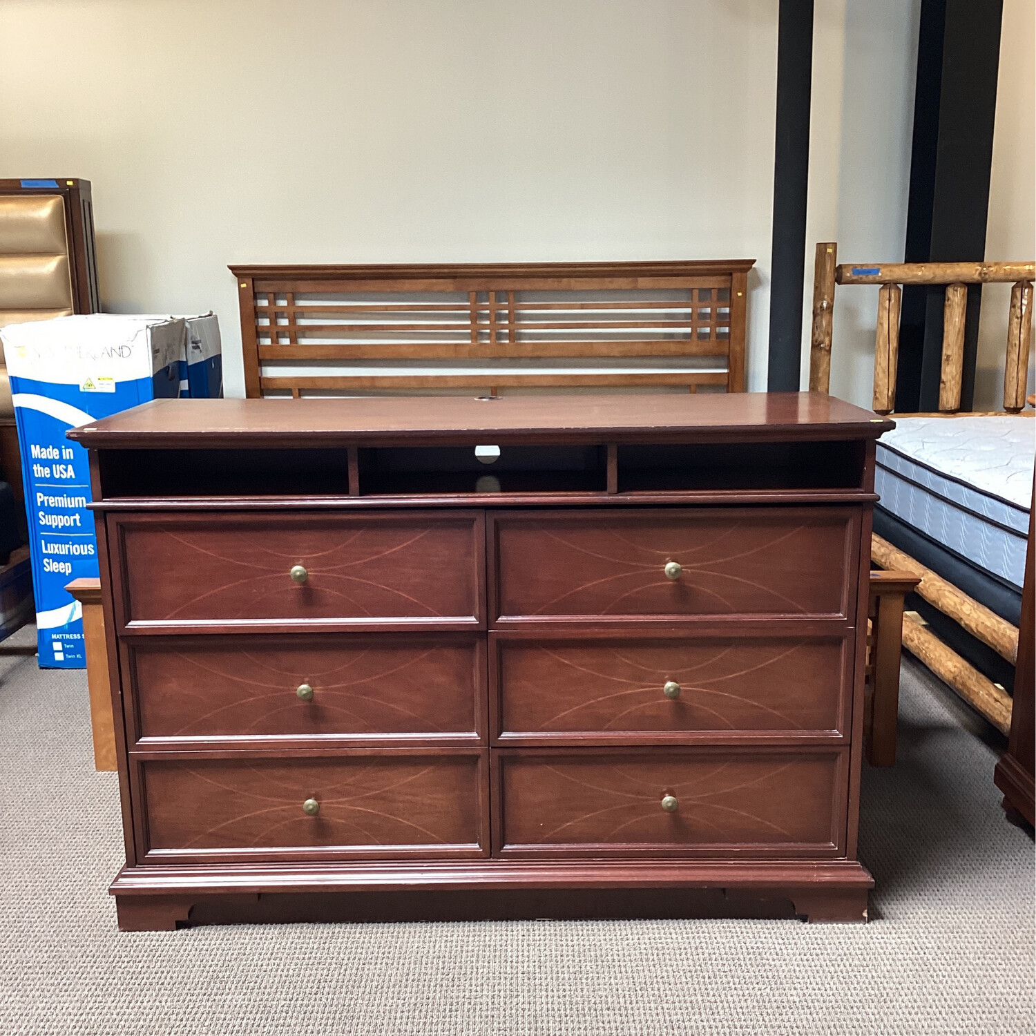 6 Drawer Wooden Dresser 