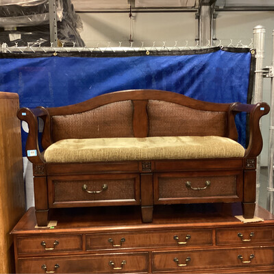 Padded Bench With Drawers 