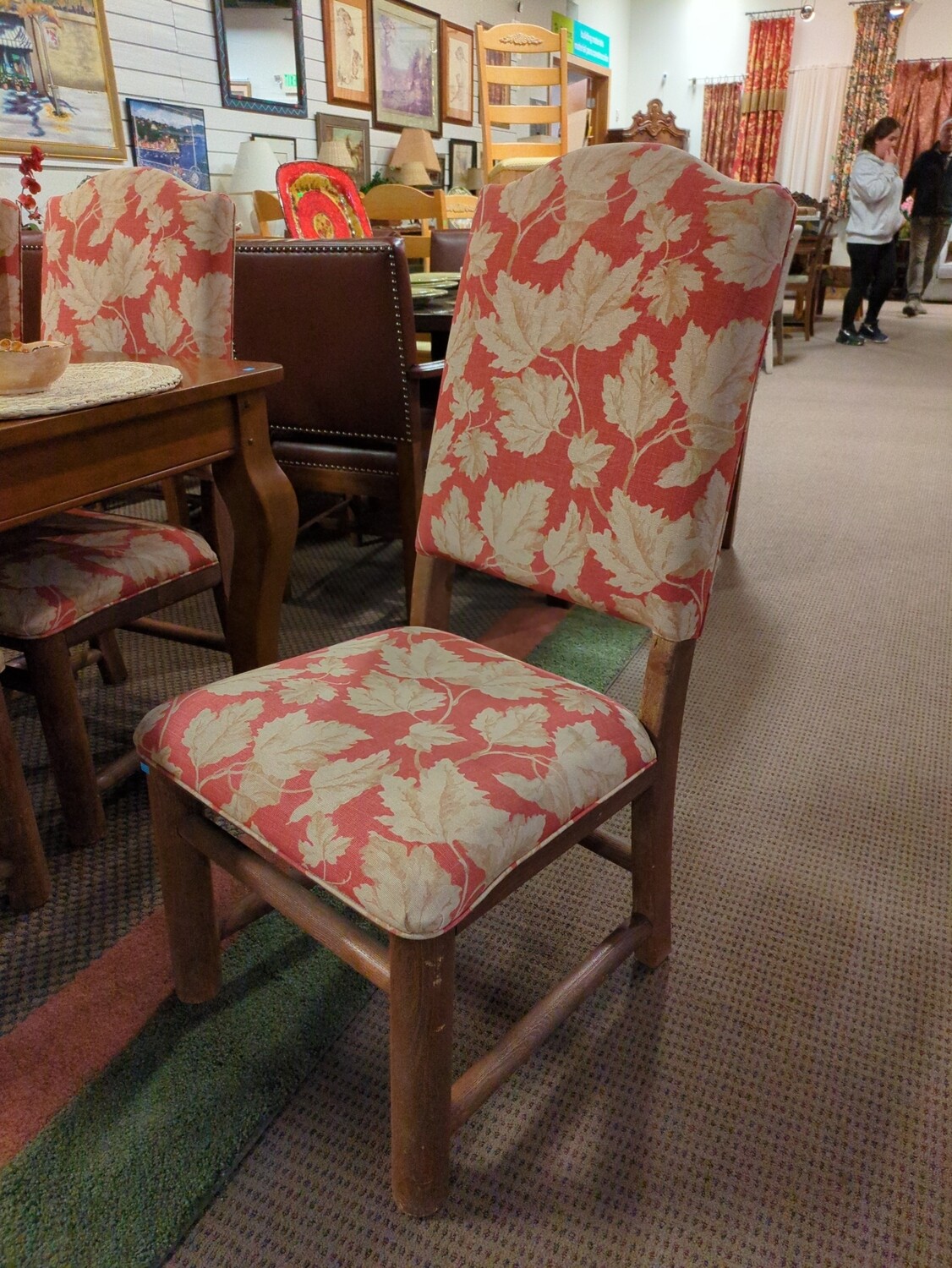 Set of 8 Leaf Pattern Dining Chairs 