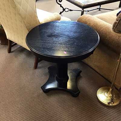 26” Round Black End Table