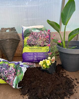 "Build Your Own Pot" Event