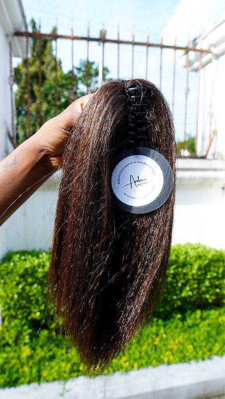 SERENE SILHOUETTE ( Yaki Clip On Ponytail ) Black