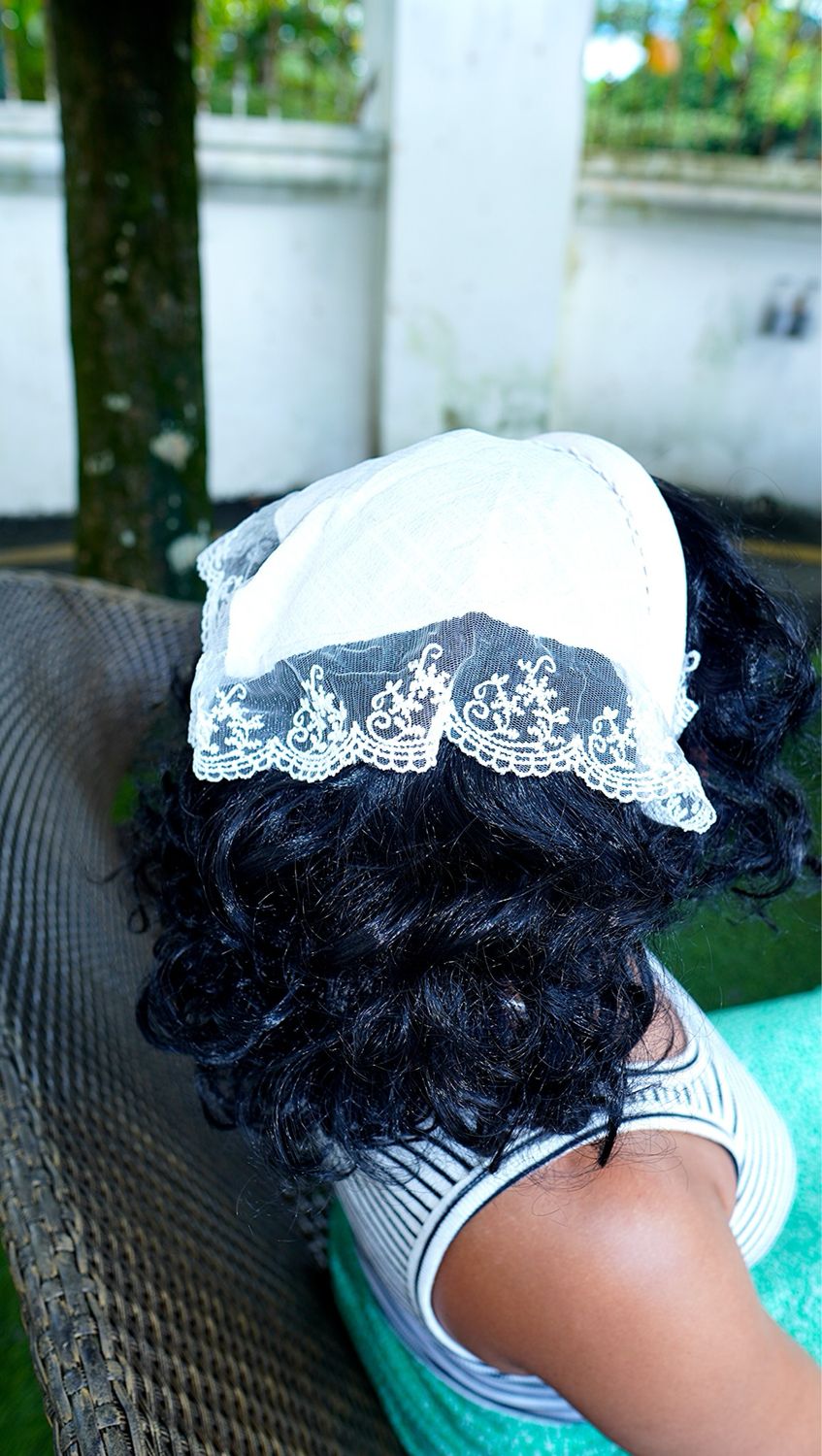 Veylara Elythra (White Scarf Without Headband)