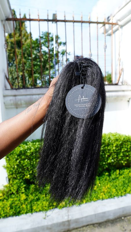 SERENE SILHOUETTE ( Yaki Clip On Ponytail ) Black