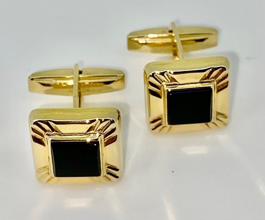 cufflinks