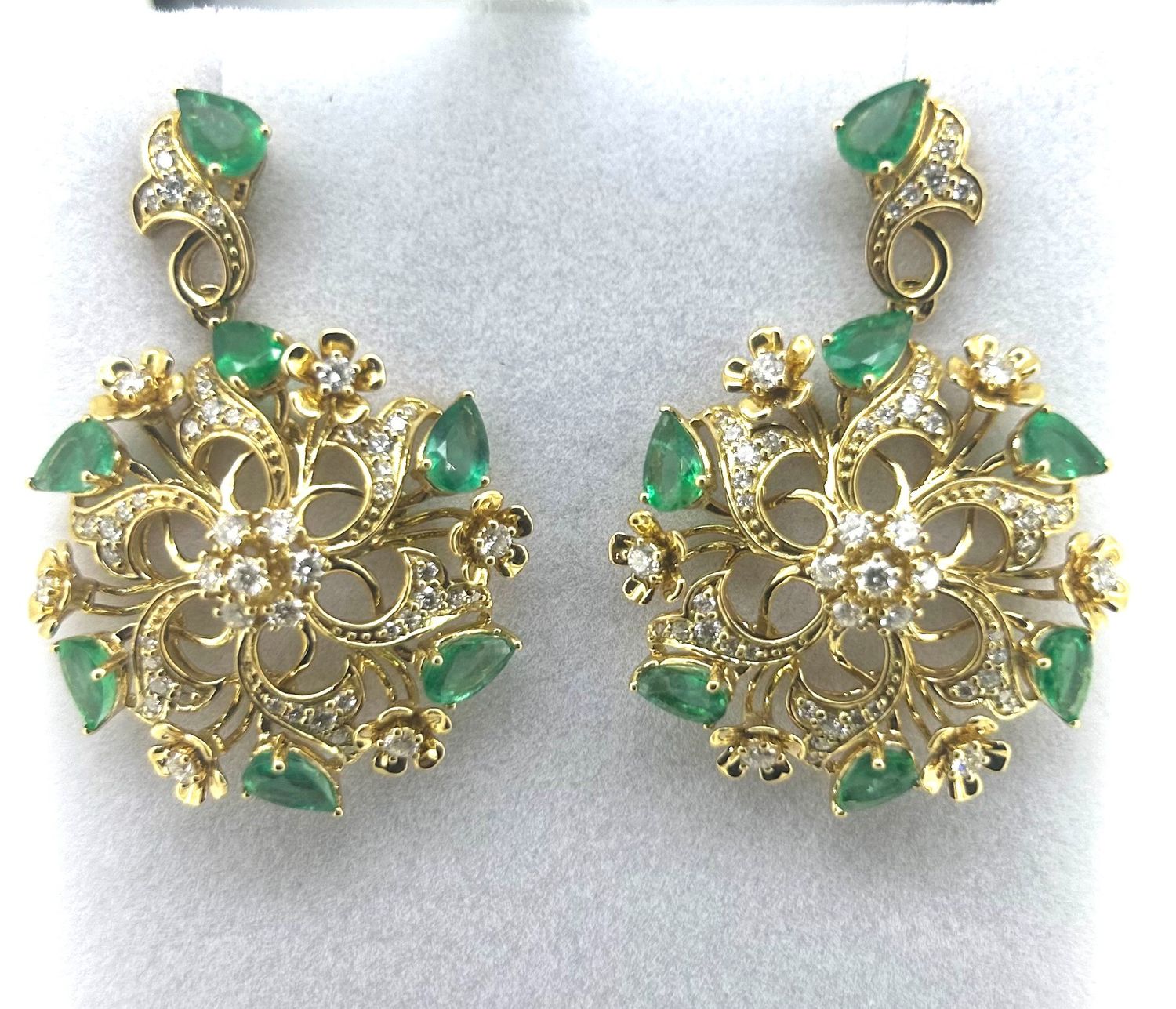 Emerald and Diamond earrings