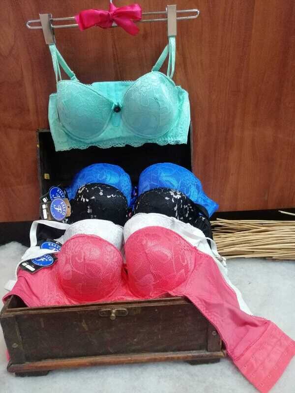 Brasier encaje base ancha