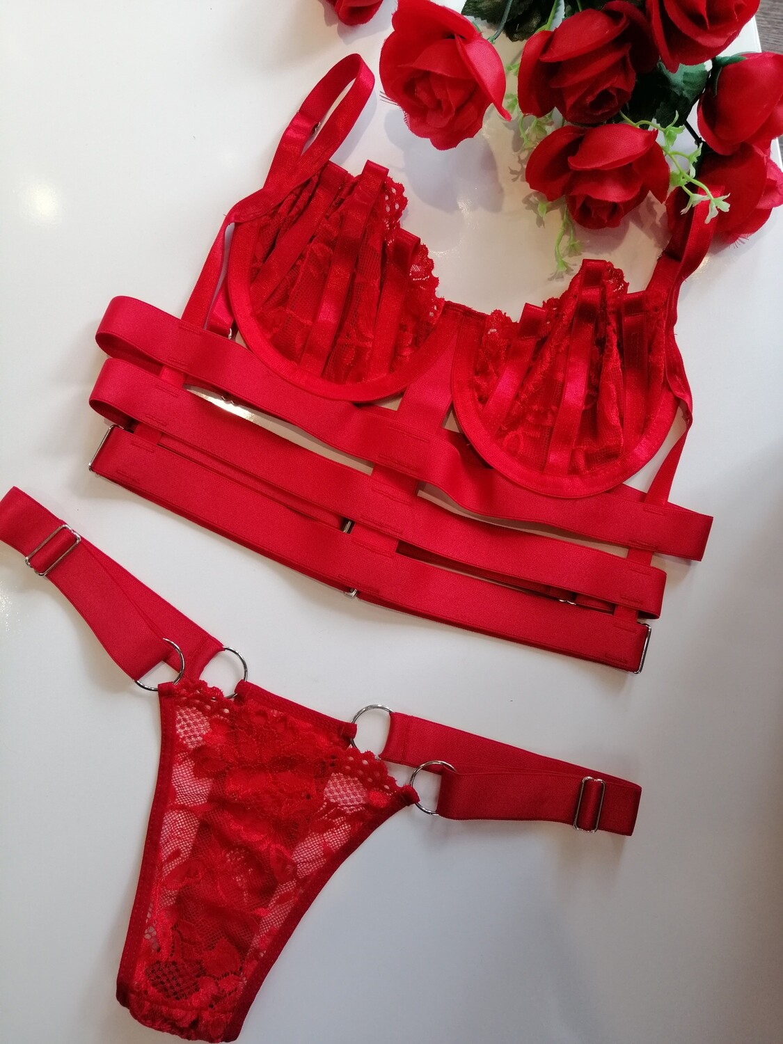 Conjunto crop top con aro en encaje