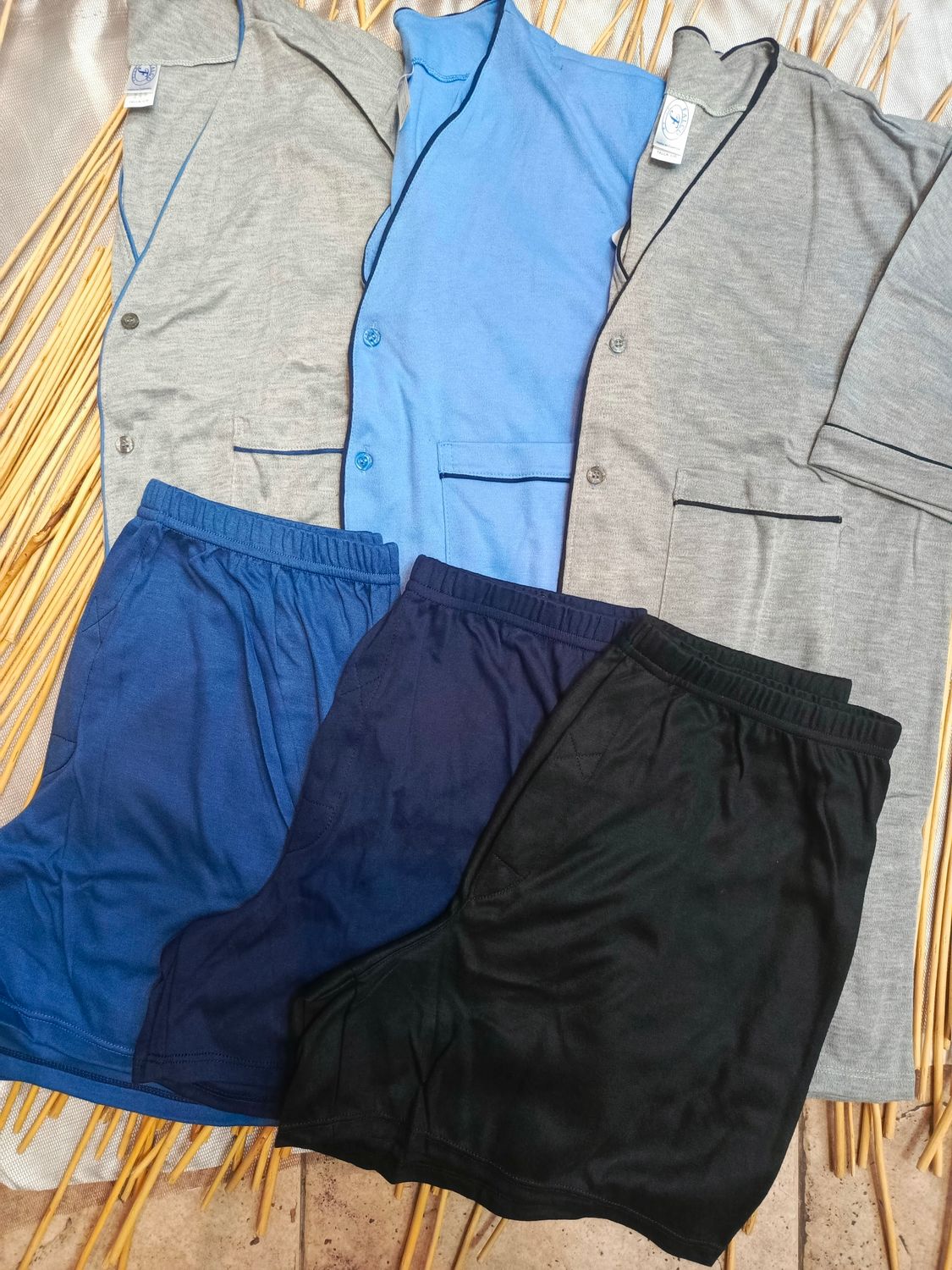 Pijama short de caballero manga corta botones unicolor 