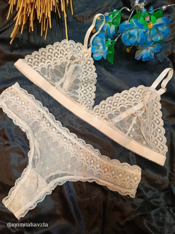 Juego Bralette y semihilo