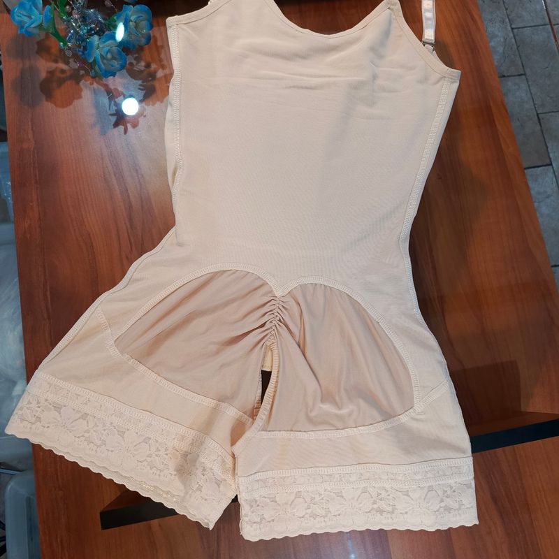 Faja short con broches
