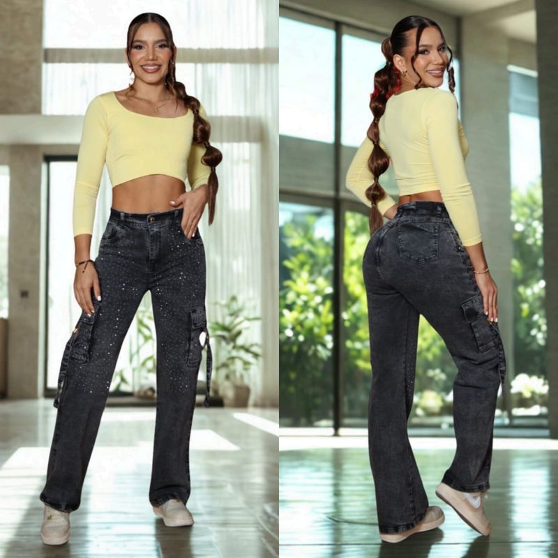 Jeans cargo con pedrería