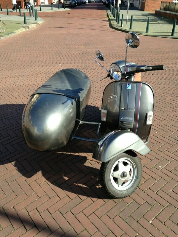 VESPA  LML SIDECAR