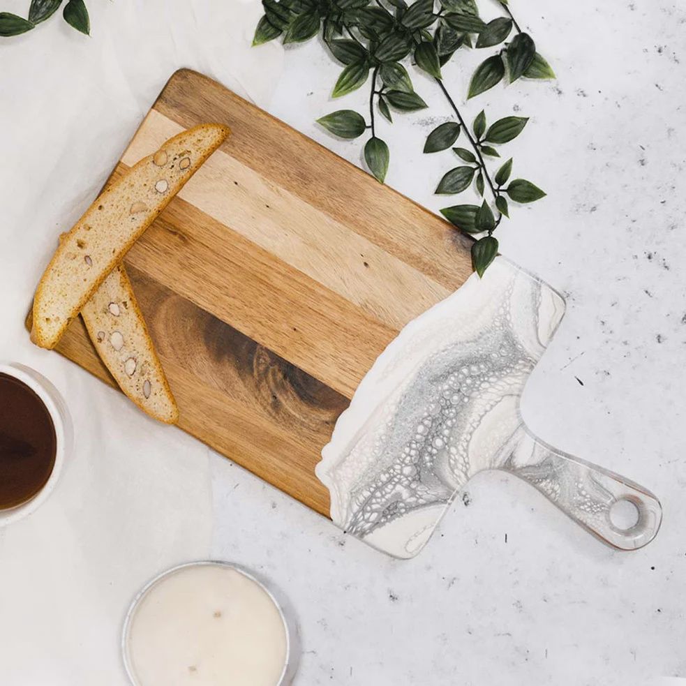 L&amp;L Med Cheese Bd, Color: Marble