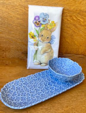 Easter Host Gift Set