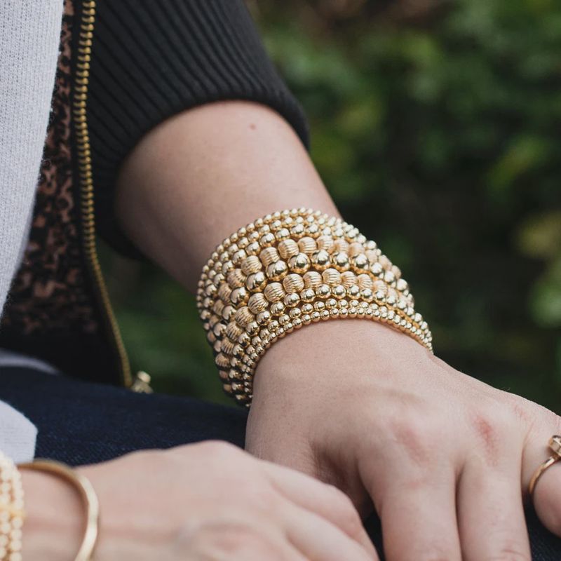 Dignity Gold 6mm Bracelet