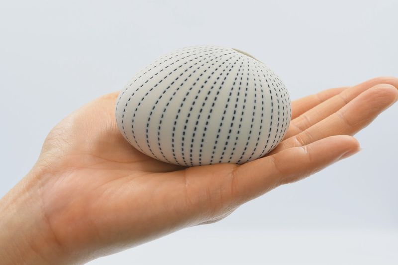 Bud Vase - Pebble Mini 159W26