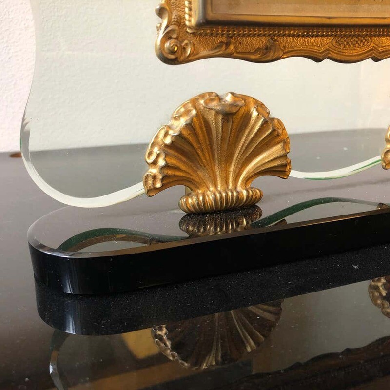 Mid-Century Modern Italian Table Clock in the Style of Fontana Arte, circa 1950