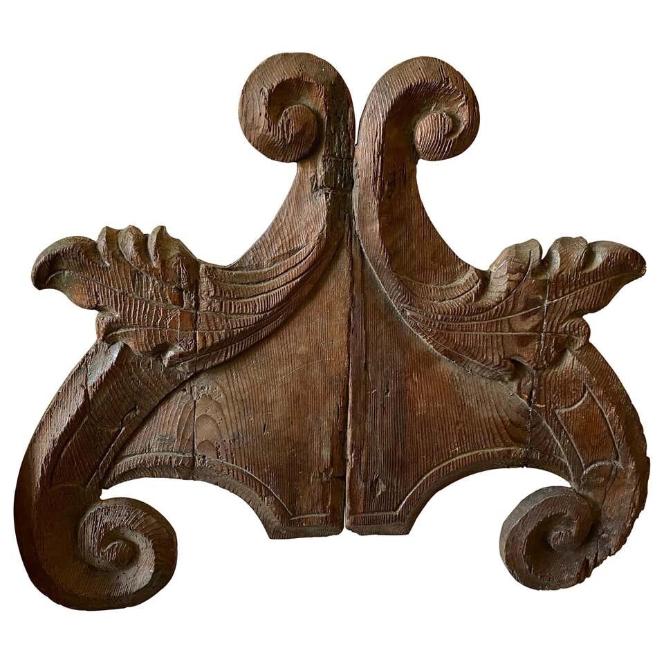 18th Century Louis XVI Hand-Carved Age-Old Pine Sicilian Fragment