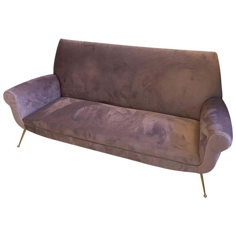 1950s Giò Ponti Style Mid-Century Modern Wisteria Velvet and Brass Italian Sofa