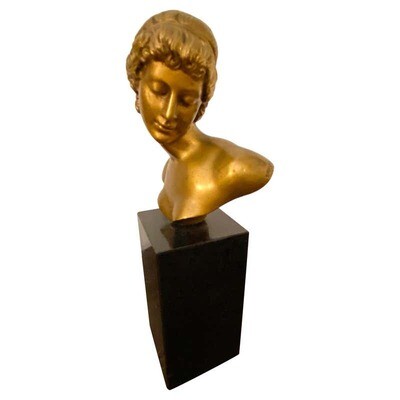 1870s Neoclassical Gilt Bronze Italian Woman Figure on a Black Marble Pedestal