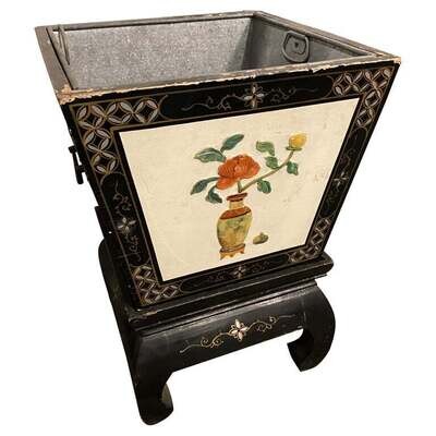 1930s Wood Chinese Cachepot