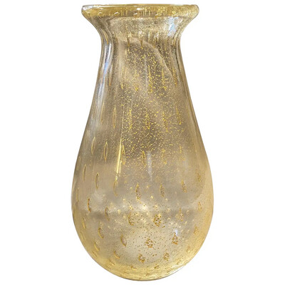 1960s Mid-Century Modern Murano Glass Vase in the Style of Barovier