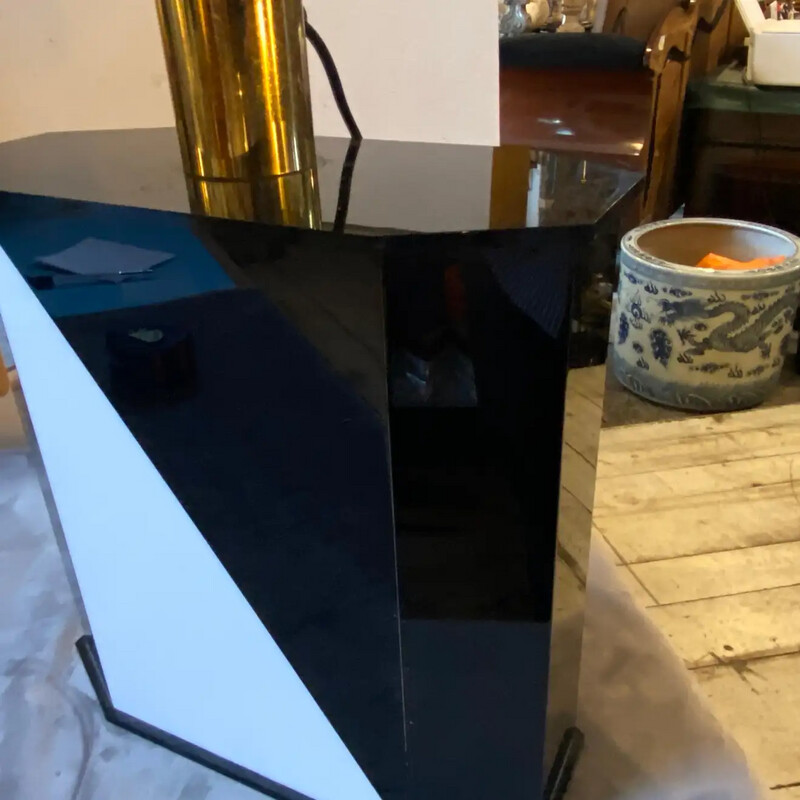 1970s Black and White Plexiglass Italian Table Lamp