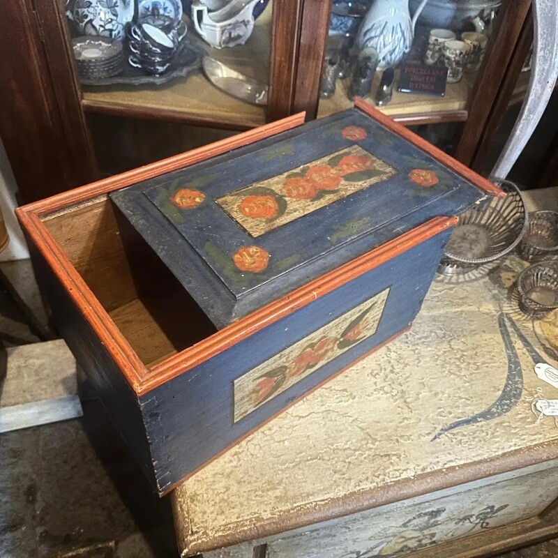 1890s Louis Philippe Red and Blue Lacquered Wood Sicilian Box