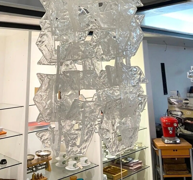 1970s Mid-Century Modern Frosted Murano Glass Chandelier by Mazzega