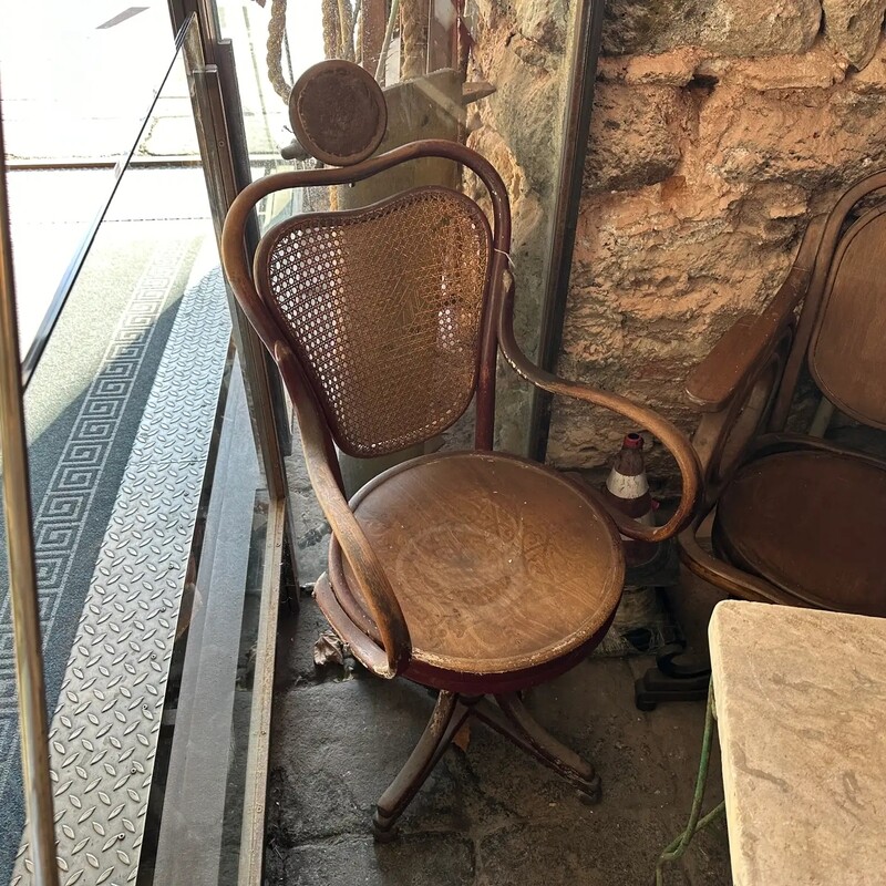 Early 20th Century Art Nouveau Wood and Wicker Tonet Italian Swivel Barber Chair