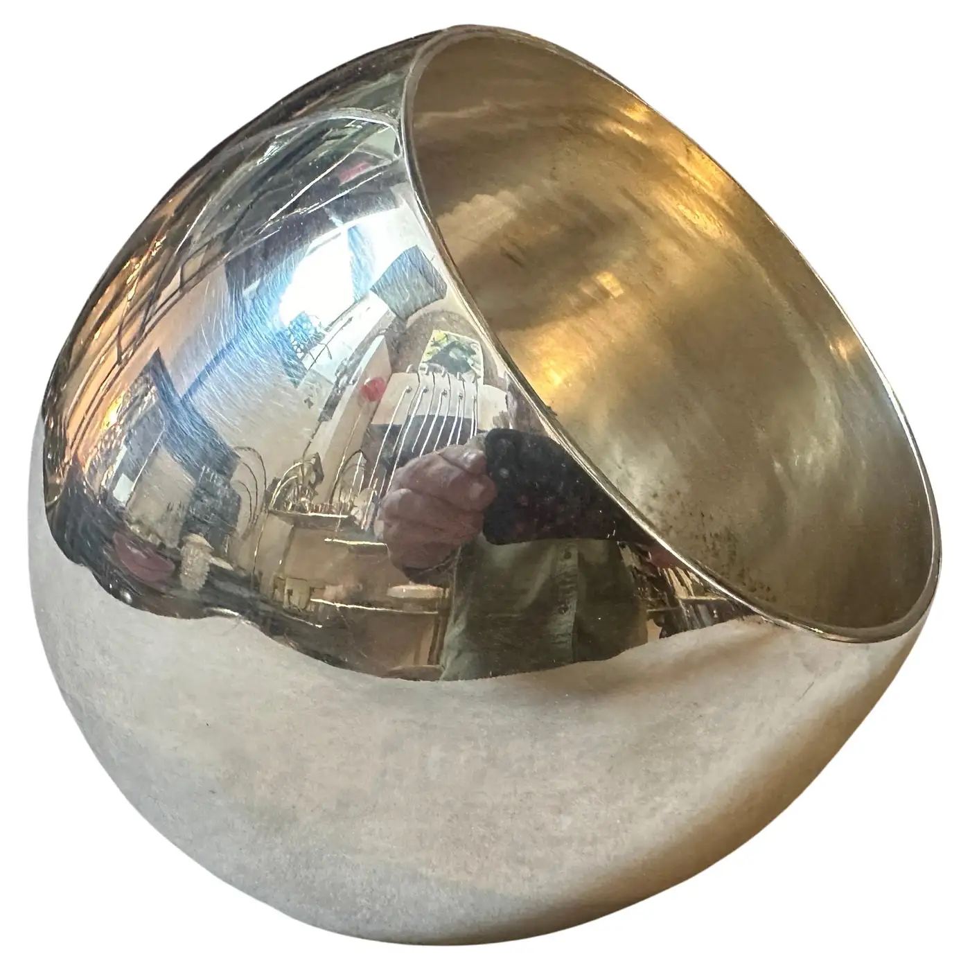 A Rare 1980s Minimalist Silver Plated Round Design Vase by Lino Sabattini