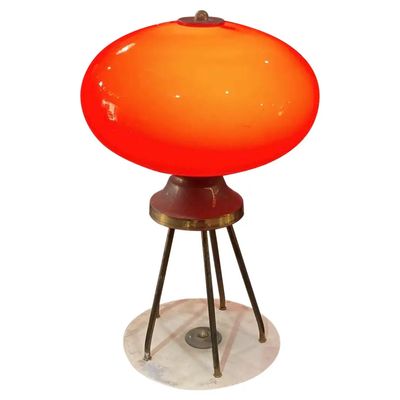 1950s Stylish Mid-Century Modern Brass and Red Glass Italian Table Lamp