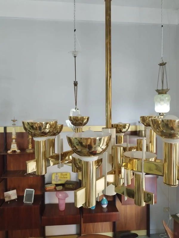 1960s Mid-Century Modern Brass and White Painted Metal Chandelier