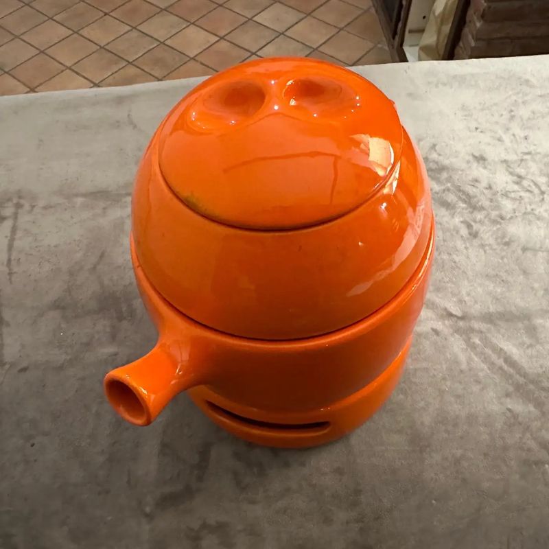 1970s Modernist Orange Ceramic Teapot by Liisi Beckmann for Gabbianelli