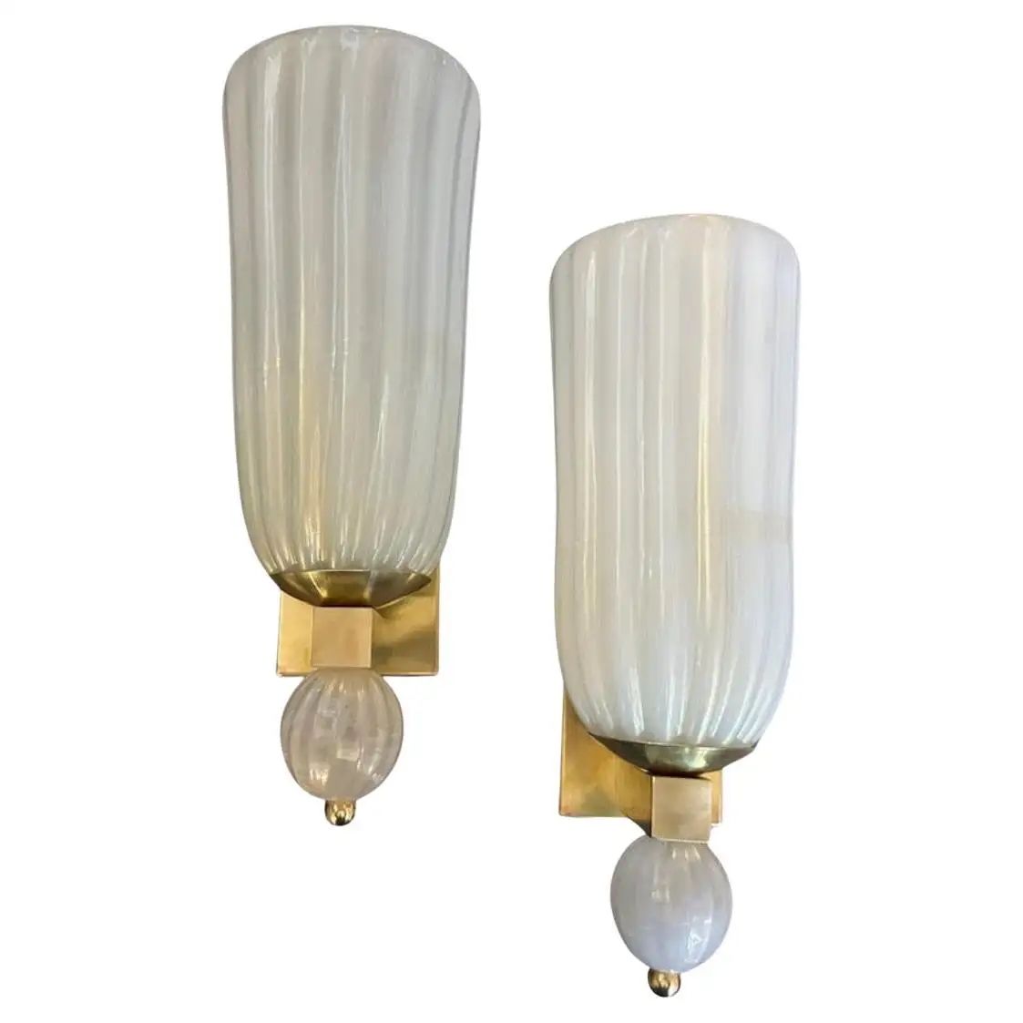 Two 1990s Barovier Style Mid-Century Modern Brass and Murano Glass Wall sconces Two 1990s Barovier Style Mid-Century Modern Brass and Murano Glass Wall sconces