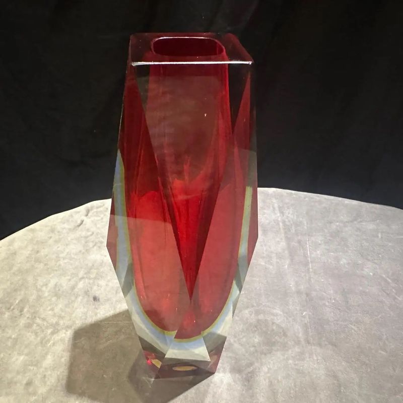 1970s Modernist Red Faceted Murano Glass Vase by Seguso
