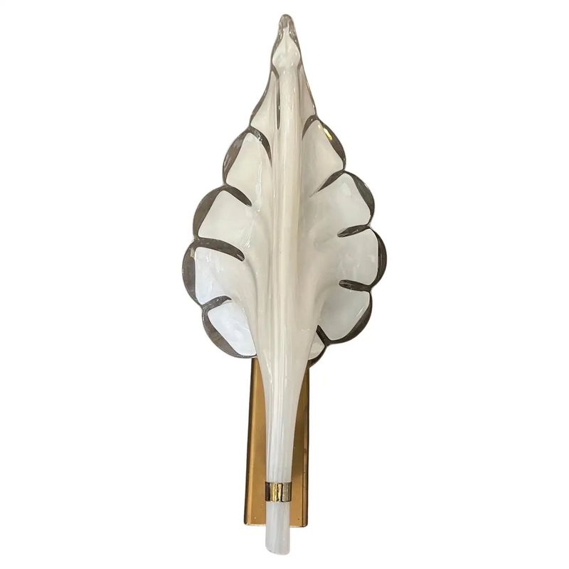 A 1970s Mid-Century Modern White Murano Glass Leaf Wall Sconce by Franco Luce