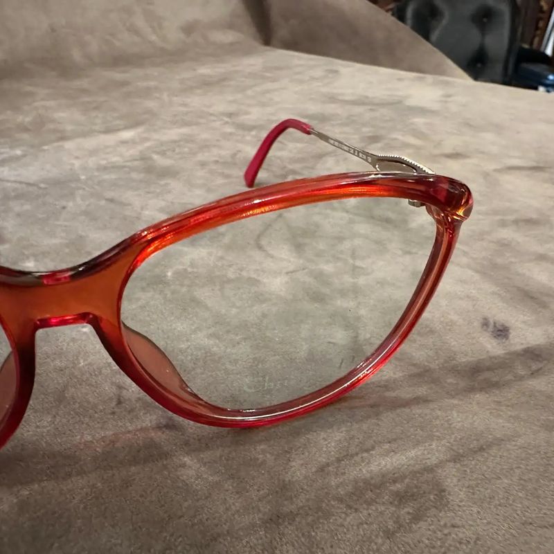 1980s Vintage Red Acetate and Brass Elegant Eyeglasses by Christian Dior