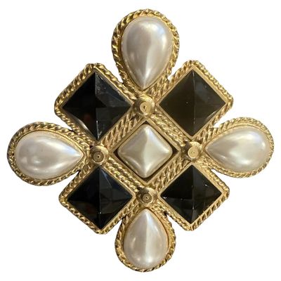 1990s High Quality Costume Jewelry Italian Big Brooch