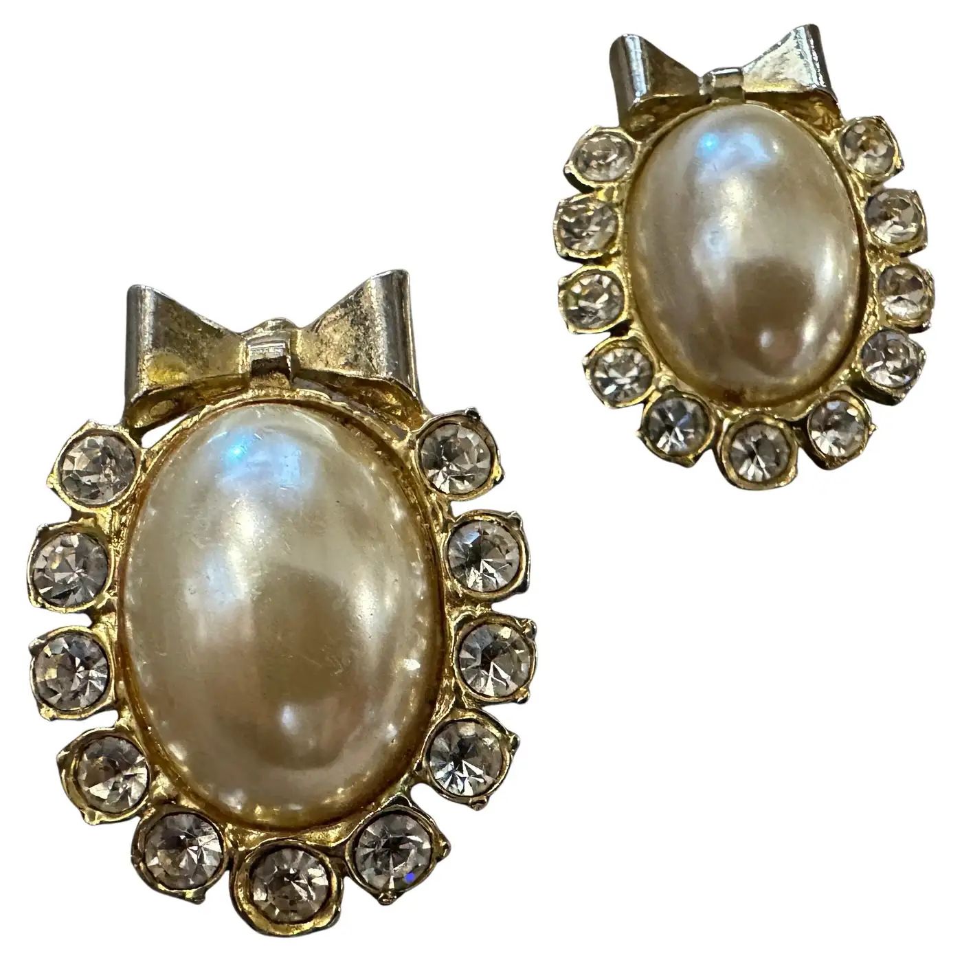 1980s Gilted Metal Rhinestones and faux Pearls Italian Ribbon Clip-on Earrings