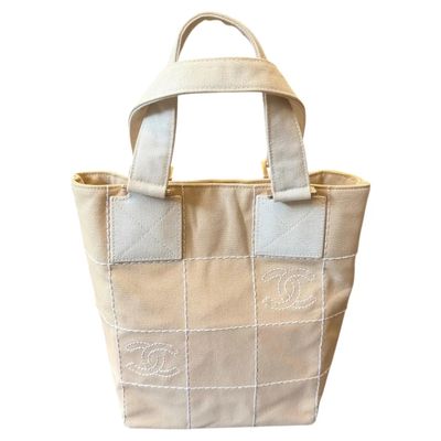 A Vintage 2000s Chanel Beige Canvas Tote Bag in excellent Condition