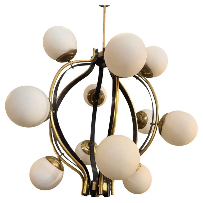 1950s Mid--Century Modern Brass and White Glass 12 Lights Chandelier by Stilnovo