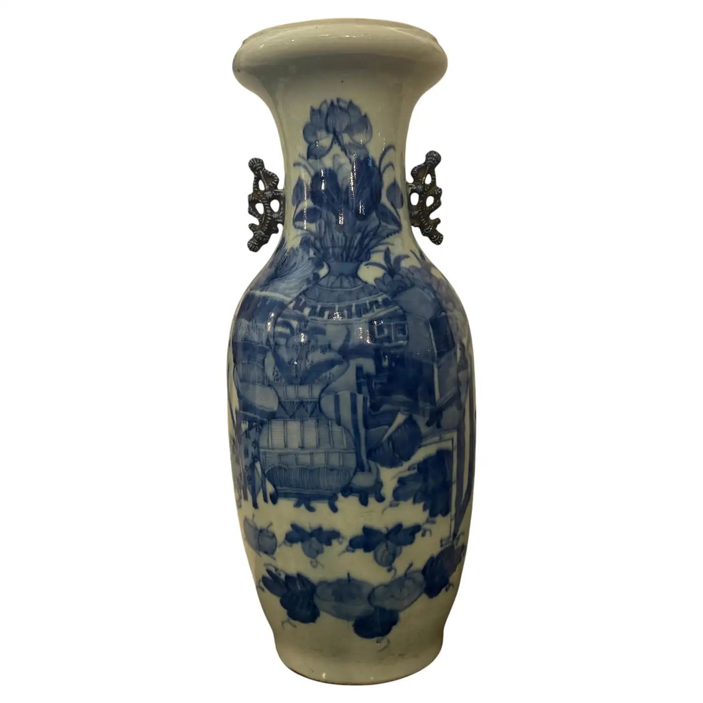 1950s Traditional Qing Dynasty Style Chinese Porcelain Vase 1950s Traditional Qing Dynasty Style Chinese Porcelain Vase