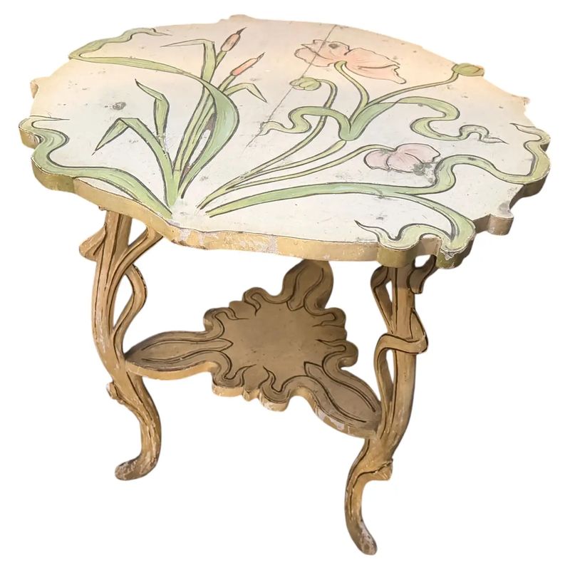 1900s Art Nouveau Lacquered Wood Sicilian Round Coffee Table